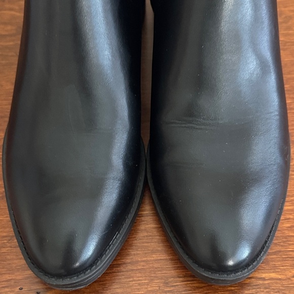 Calvin Klein Women's Black Leather Ankle Boots Size 7.5 M EUC - Picture 7 of 15